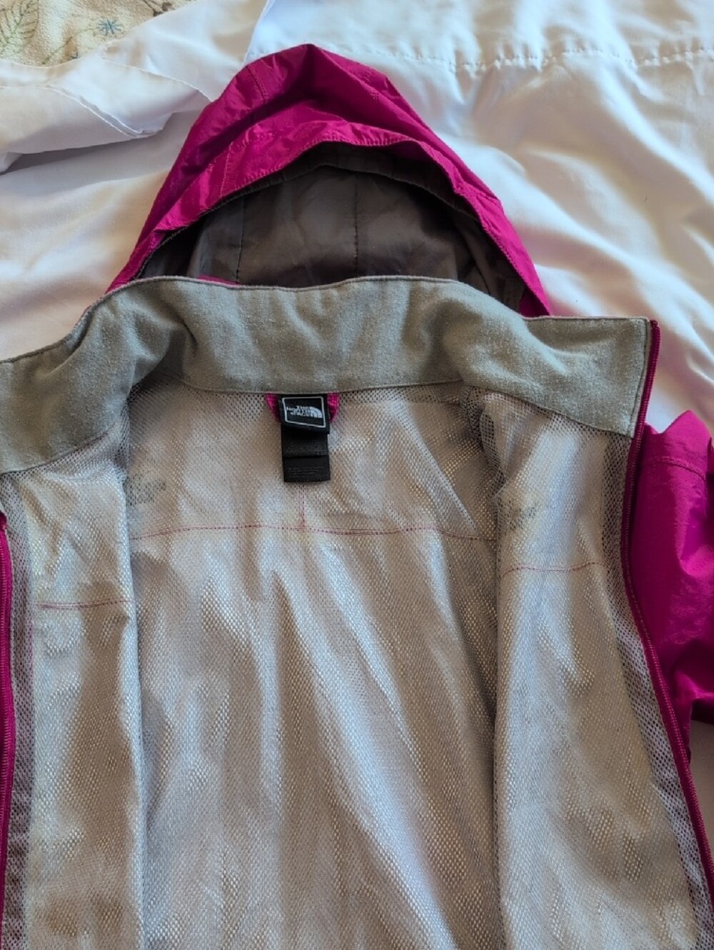 The North Face Girl's Hooded Rain Jacket - Picture 8 of 14